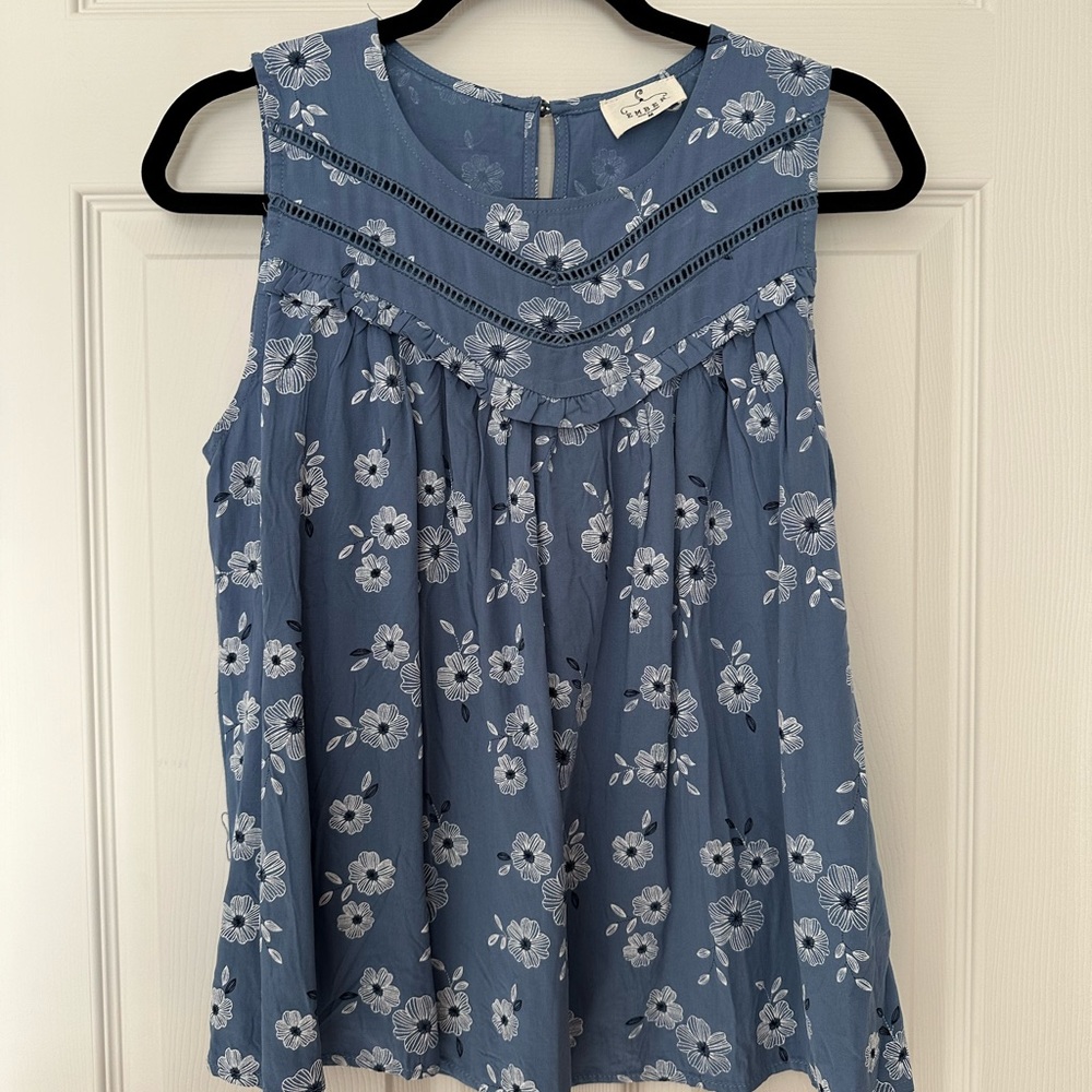 Floral Sleeveless Blouse